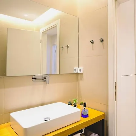 Acropolis Side Luxury *