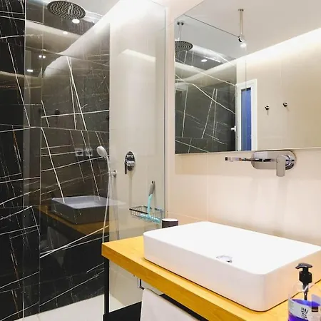 Acropolis Side Luxury Apartment Athens